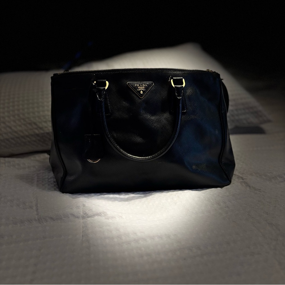 Authentic Prada Black Saffiano Leather Medium Galleria bag